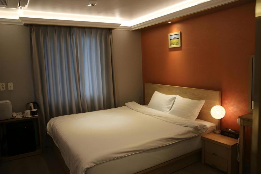 Jeju Sejong Hotel Bagian luar foto