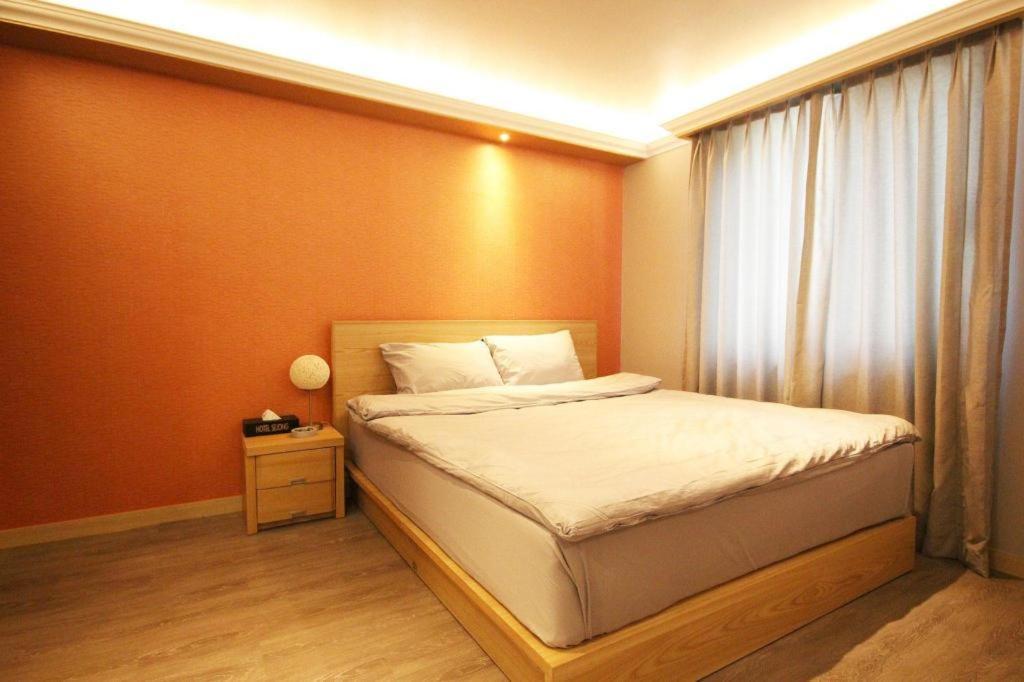 Jeju Sejong Hotel Bagian luar foto